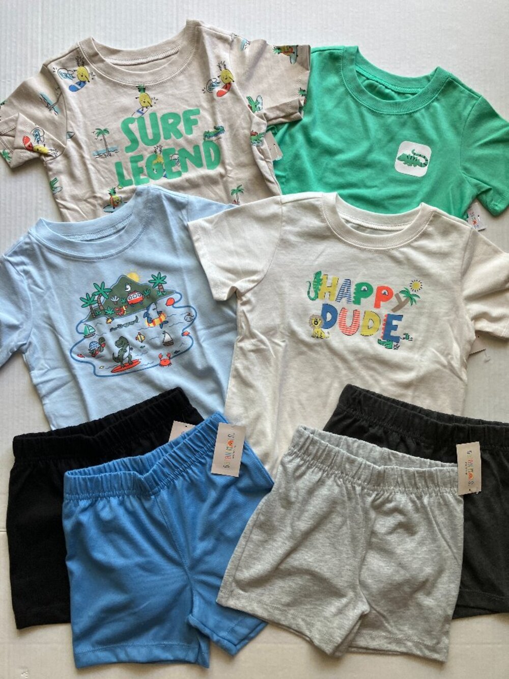 24 month Garanimals 8 Piece Short Sleeve Tees* & Shorts Bundle